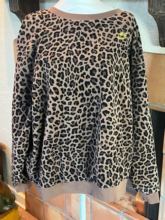 Nike Tops - Nike Sportswear Phoenix Fleece Oversized Printed Crew-Neck Sweatshirt, size 1X